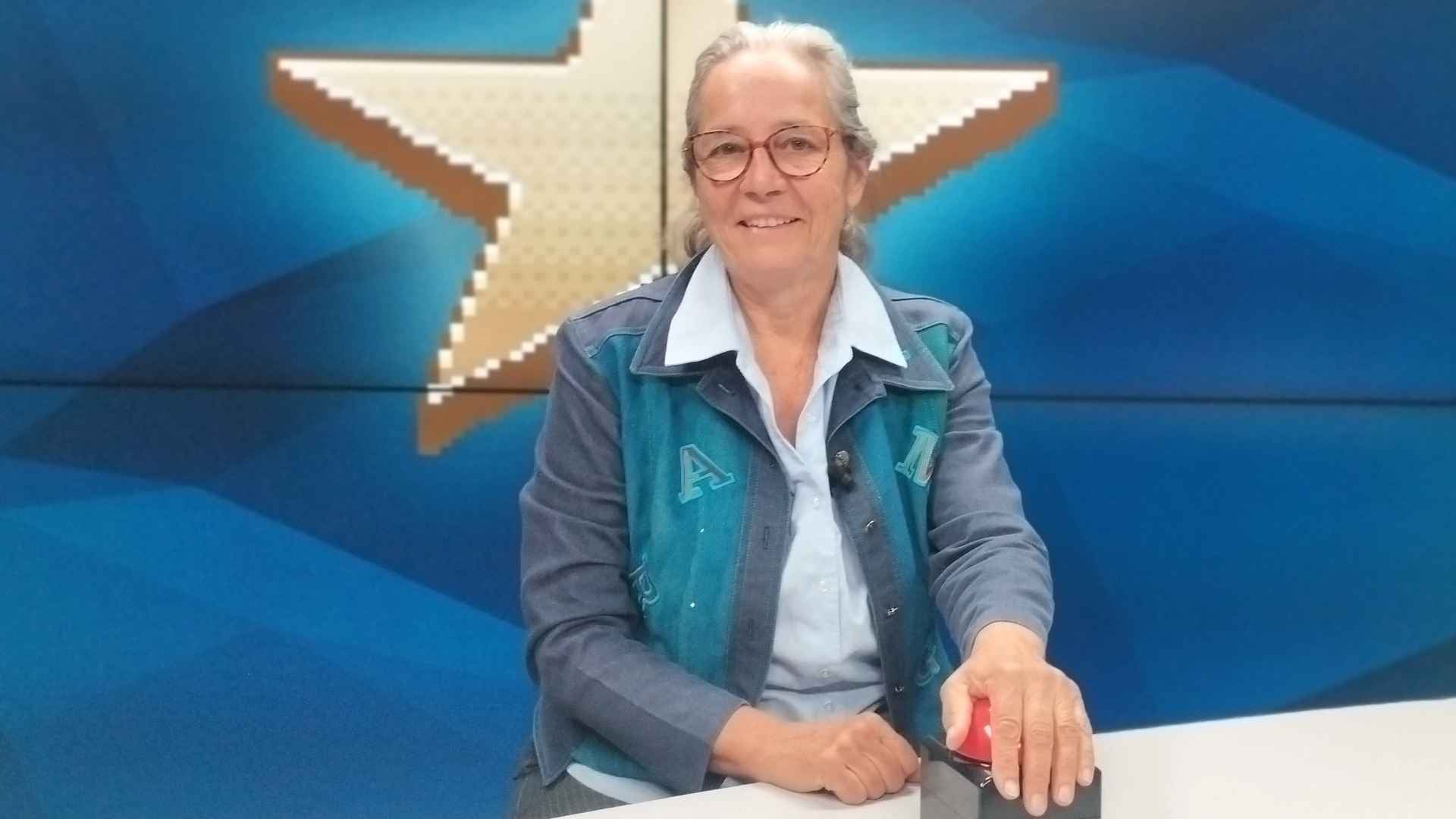 Sabine Ennesser distille sa passion pour la Damassine dans le Jura Show