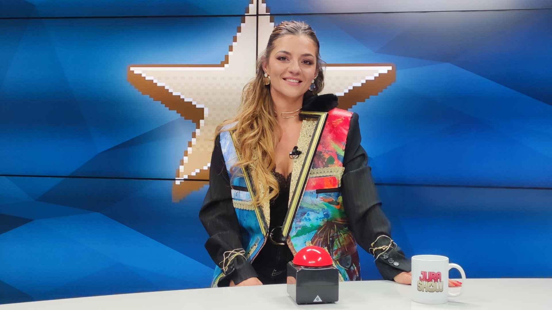 Mlle Prestige et sa haute couture dans le Jura Show