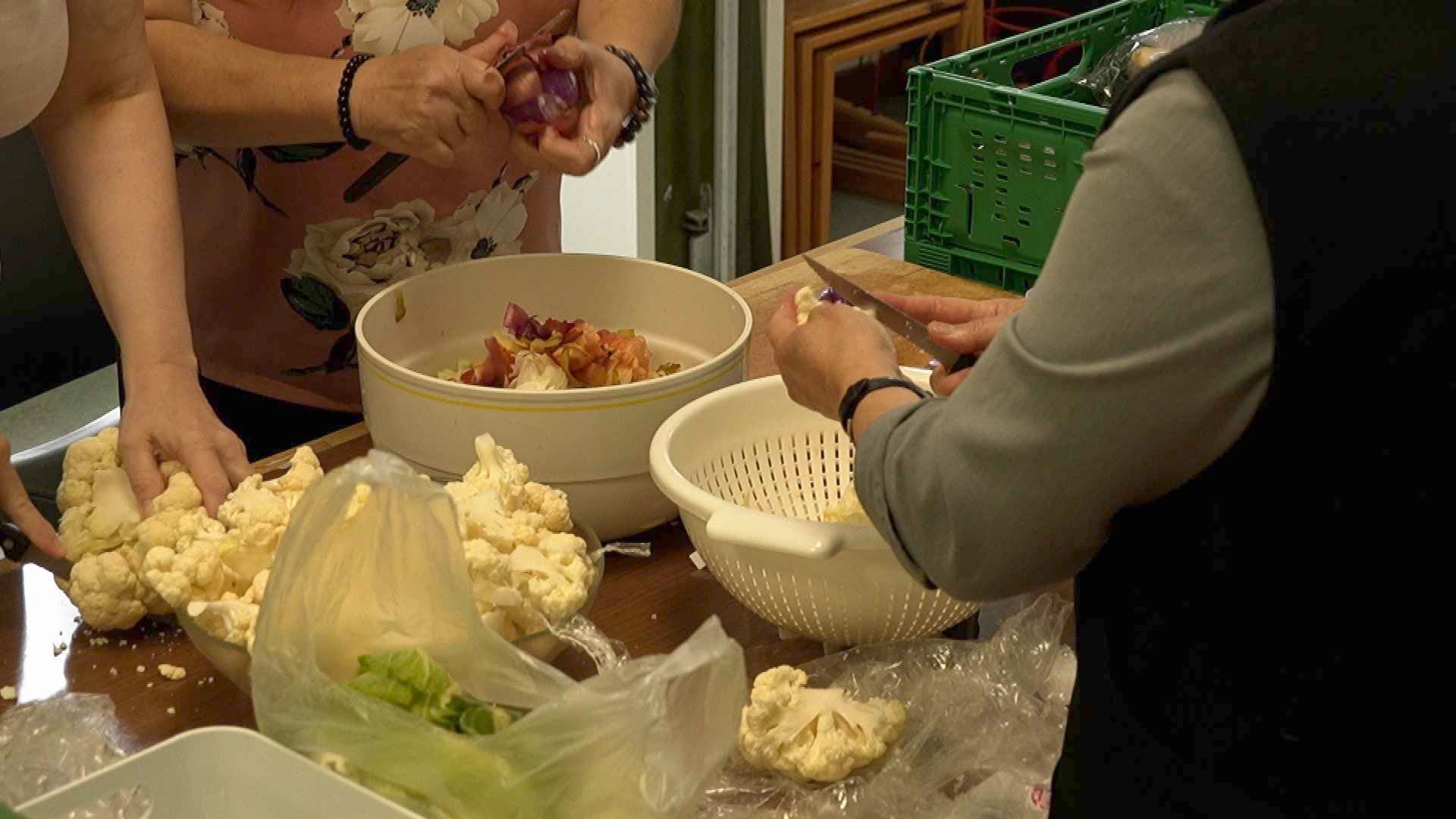 Une soupe au caillou pour dire non à la misère